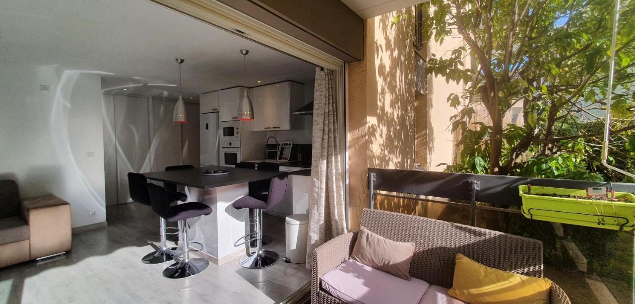Le Silene Apartment Сен Максим Екстериор снимка