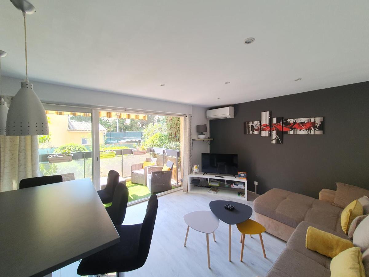 Le Silene Apartment Сен Максим Екстериор снимка